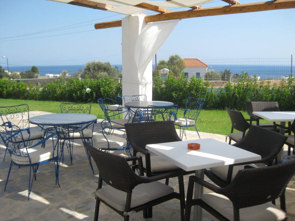 Snackbar am Pool Hotel Lindos Sun