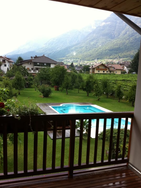 Ausblick des Zimmers 104 Weingut Klosterhof Garni-Hotel