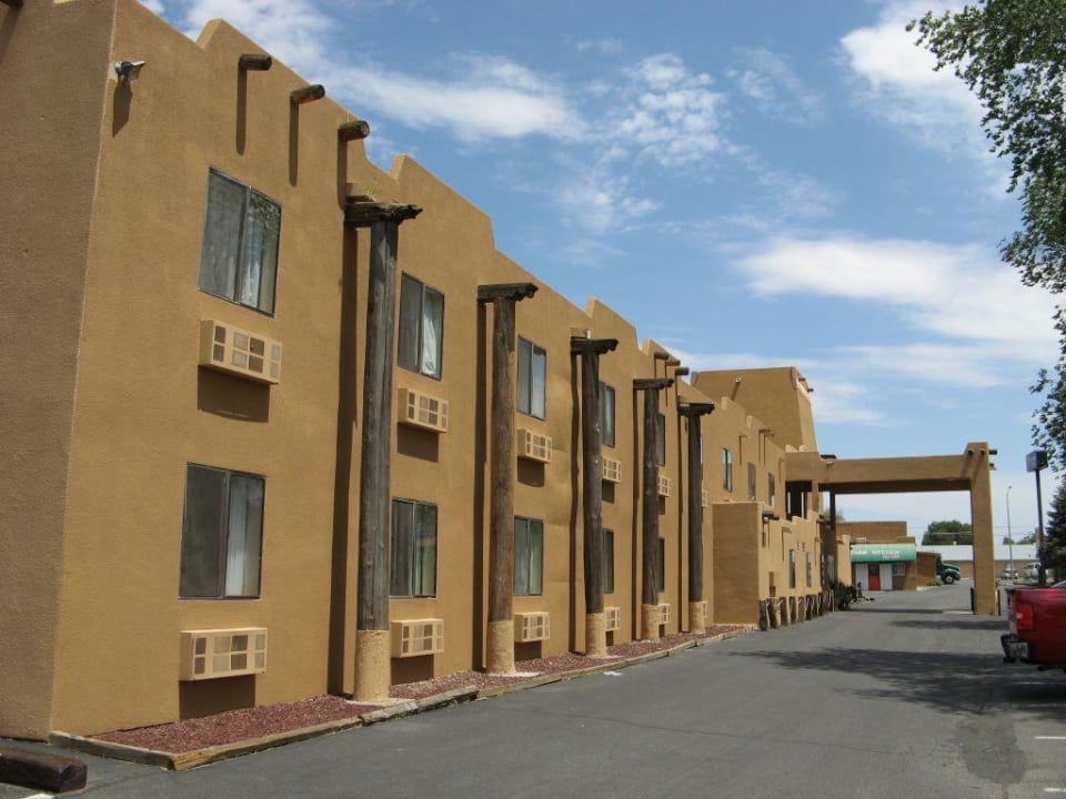 Comfort Inn in Espanola, New Mexico Hotel Comfort Inn Espanola