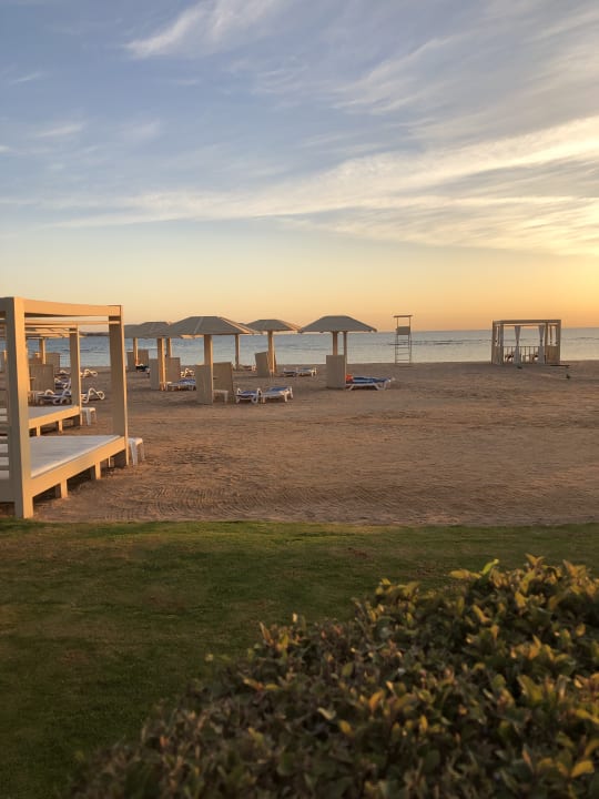 Strand Premier Le Reve Hotel & Spa