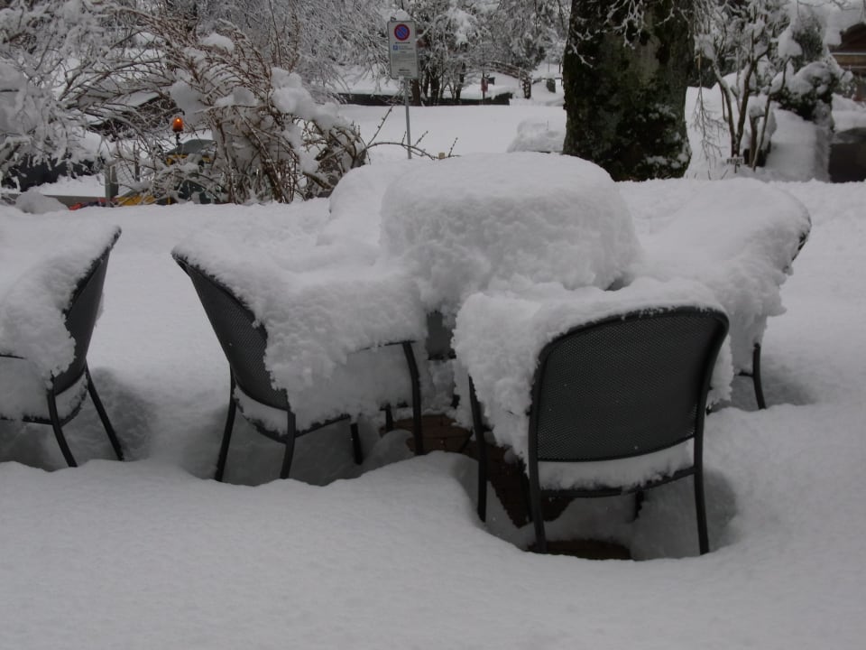 Außenansicht Parkhotel Schoenegg