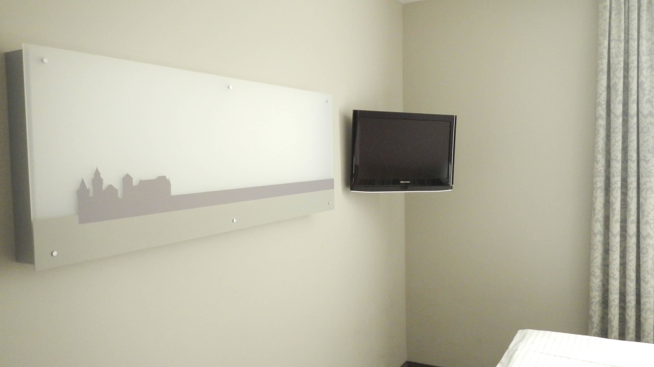Fernseher Premier Inn Nürnberg City Nordost
