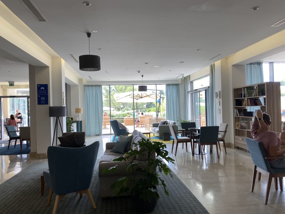 Lobby Valamar Parentino Hotel