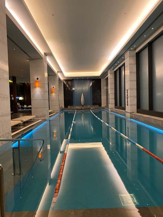 Pool Hilton Istanbul Bomonti Hotel & Conference Center