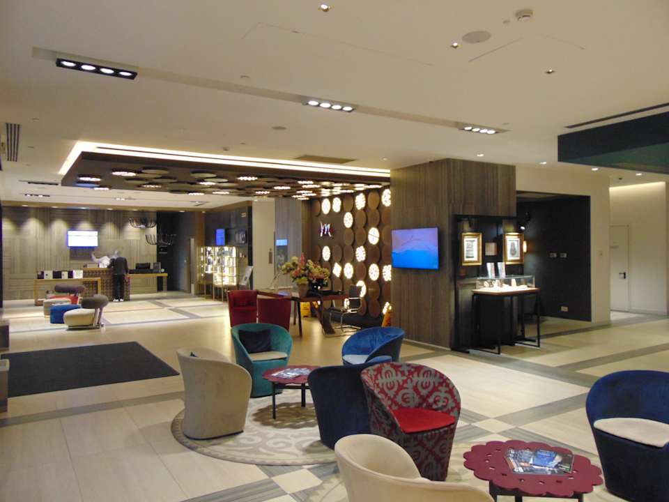 Lobby Mercure Almaty City Center