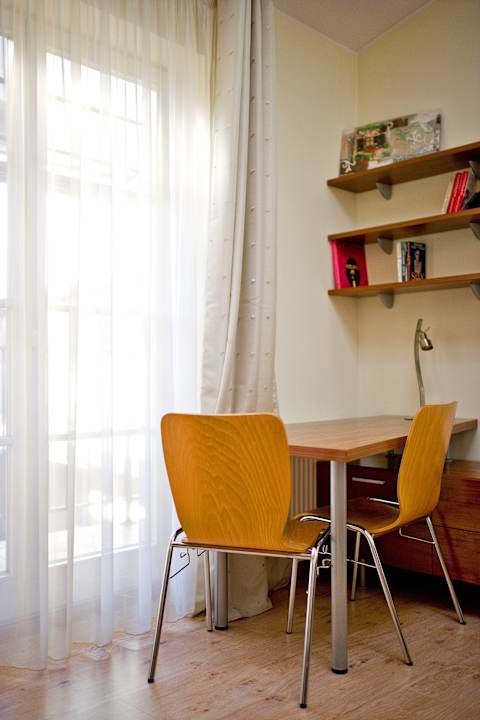 The living room - two bedrooms apartment Barbacan Apartments