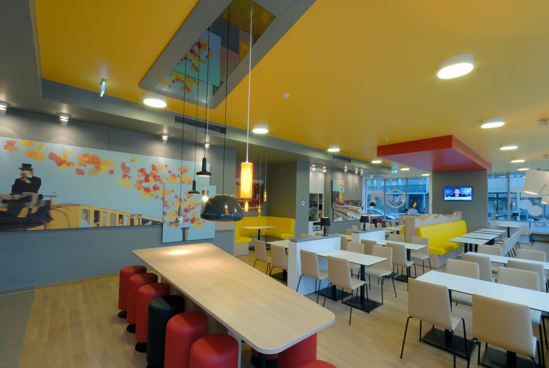 Frühstücksraum B&B Hotel Nürnberg-Hbf