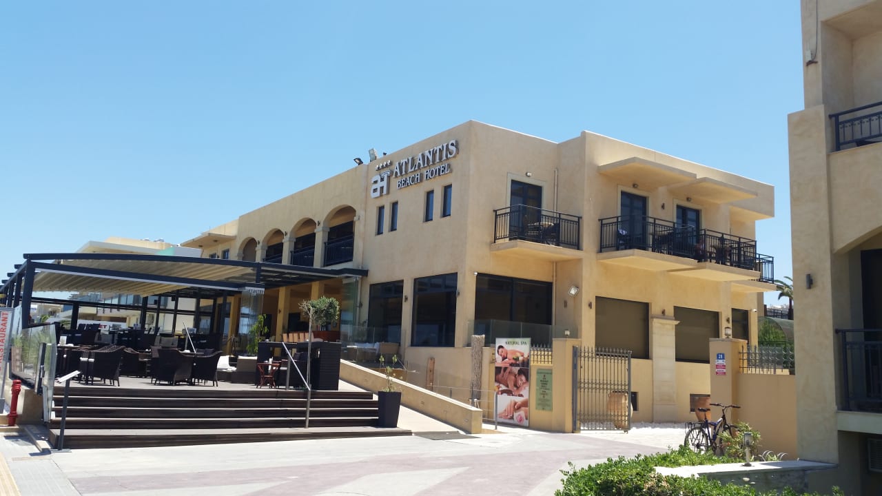 Außenansicht Hotel Atlantis Beach