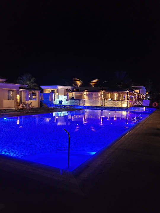 Pool La Marquise Luxury Resort Complex