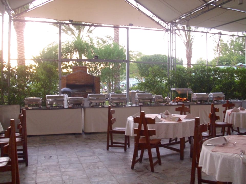 Hauptrestaurant mit Buffet Ghazala Beach