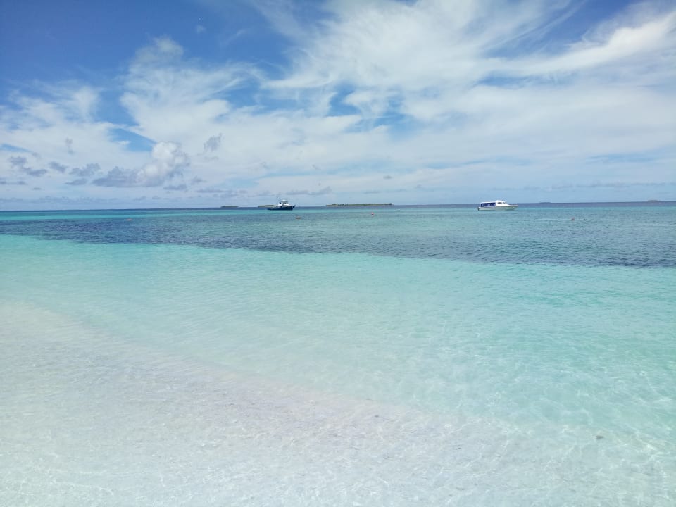 Strand Kuredu Island Resort & Spa