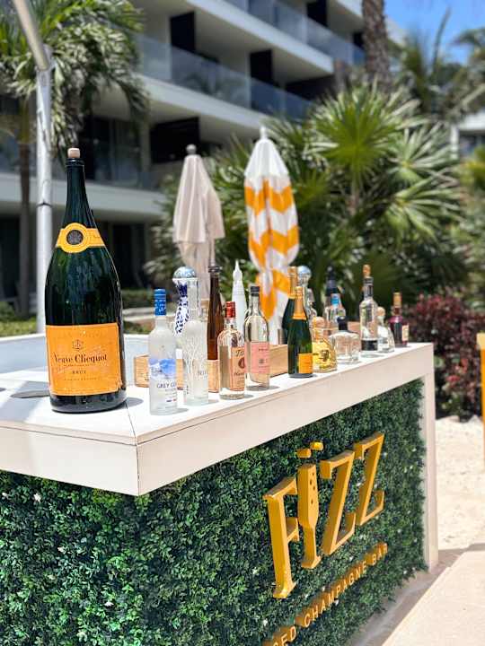 Pool Breathless Riviera Cancun Resort & Spa