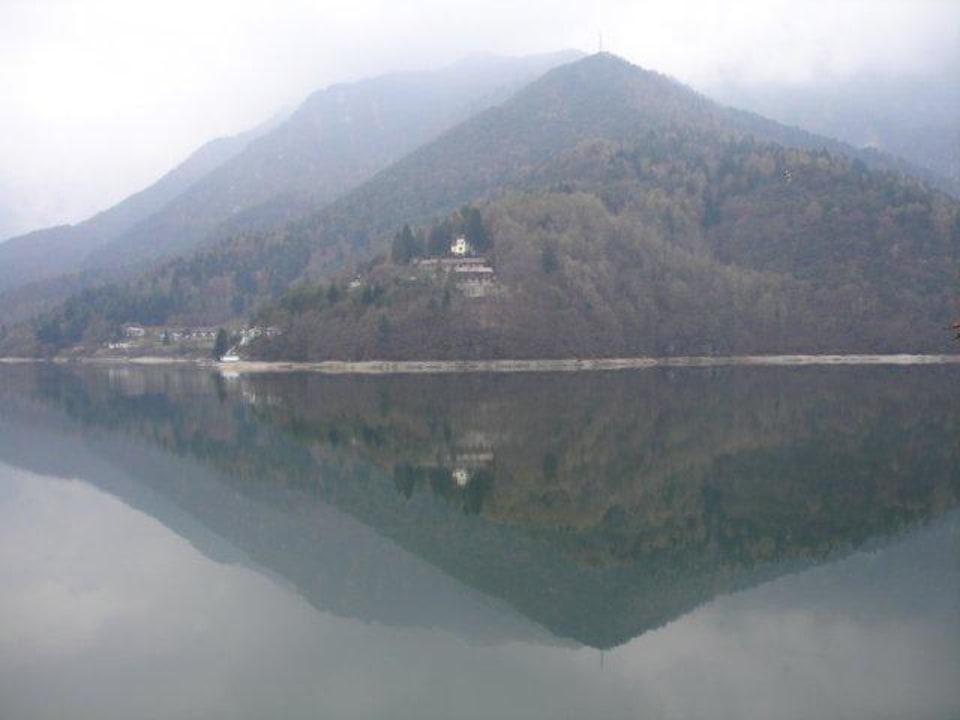 Aussicht von der Hotelterrasse Hotel Albergo Mezzolago