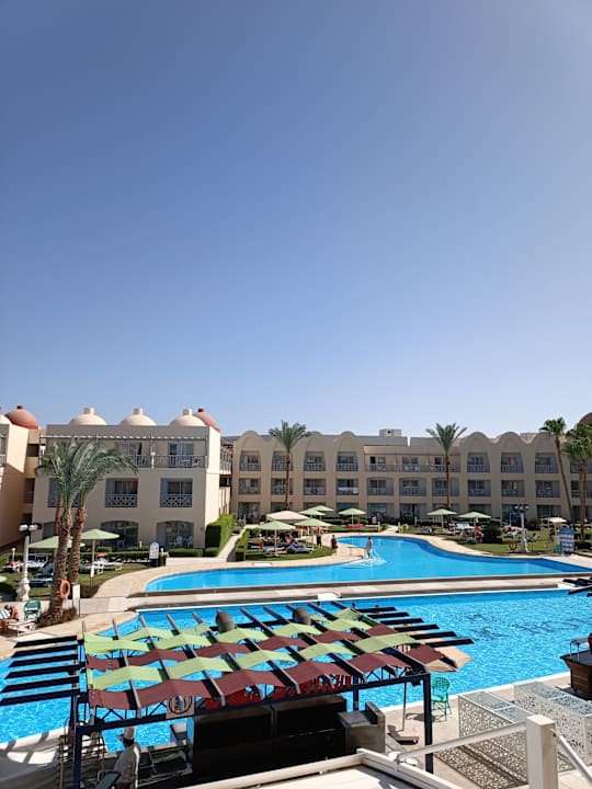 Außenansicht Titanic Beach Spa & Aqua Park