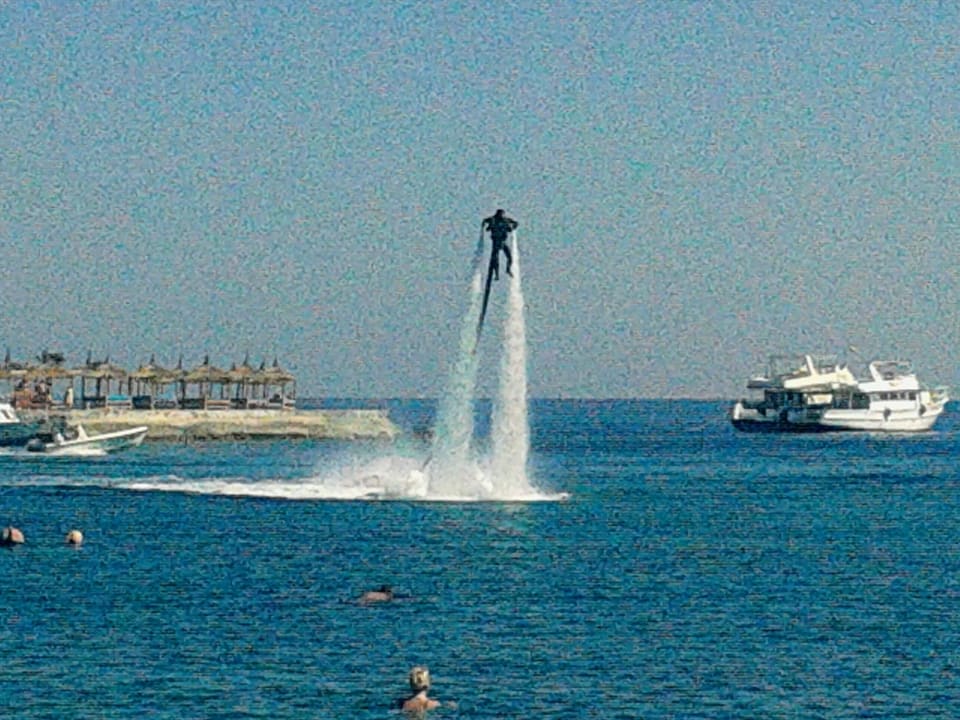 Wassersport am Strand Beach Albatros Resort