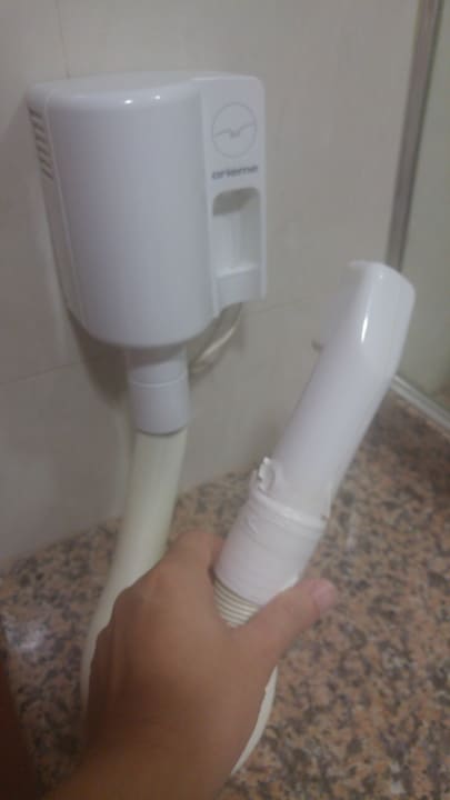 Haartrockner in Zimmer 517 Sol Cosmopolitan Rhodes