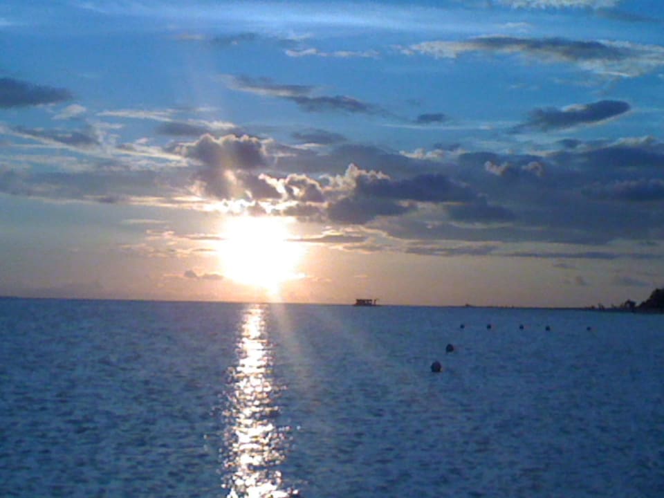 Sun Down Kuredu Island Resort & Spa