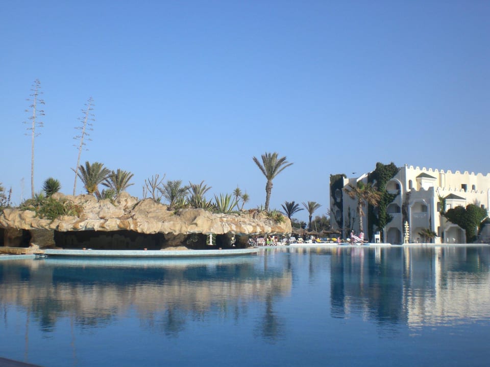 Pool mit Bar Mahdia Beach & Aquapark