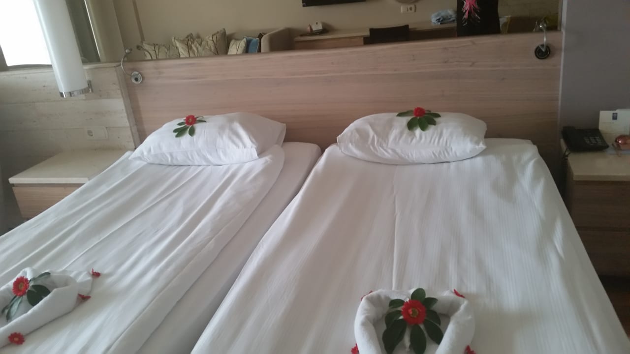 Zimmer Melas Resort Hotel