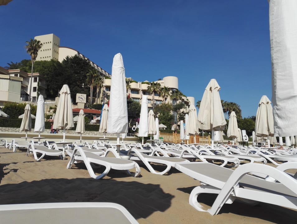 Strand Melas Resort Hotel