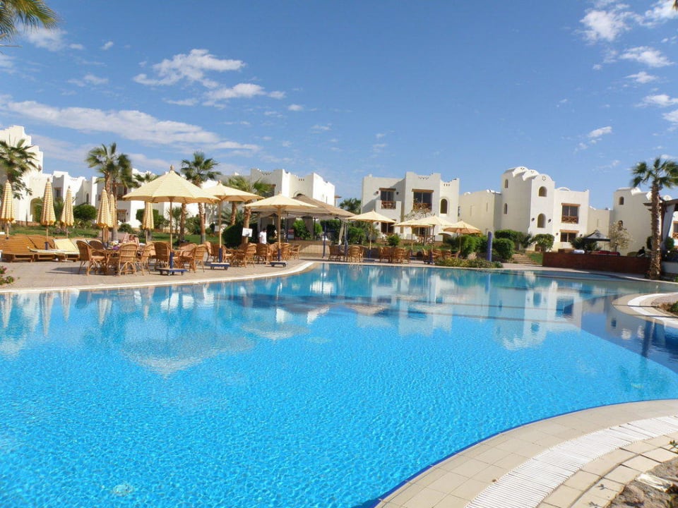 Basen Amphoras Aqua