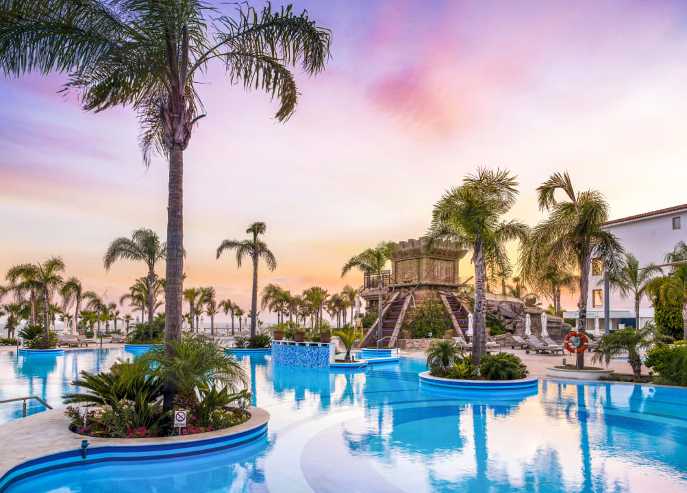 Pool Olympic Lagoon Resort Paphos