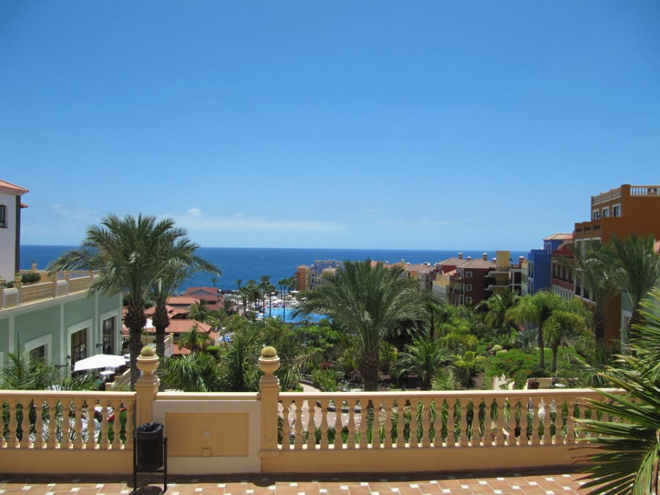 Blick vom Lobbybalkon Bahia Principe Sunlight Costa Adeje