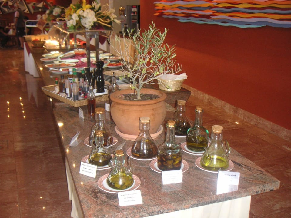 Deko und komplettes Warmbuffet Hotel-Apartamentos Blau Parc