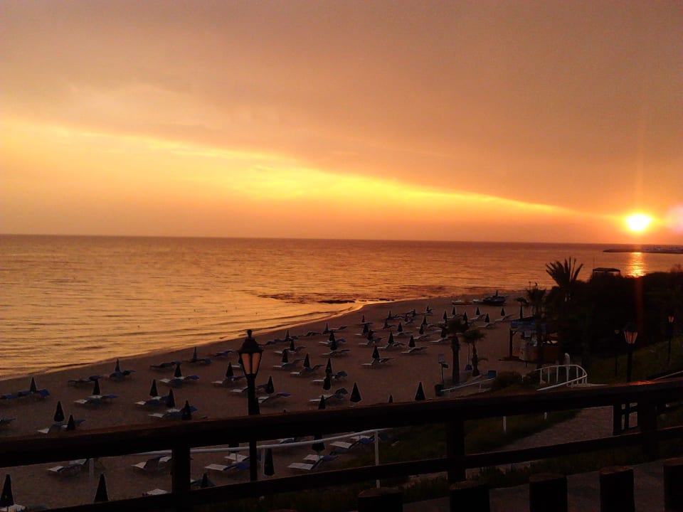 Sonnenuntergang Napa Mermaid Hotel & Suites