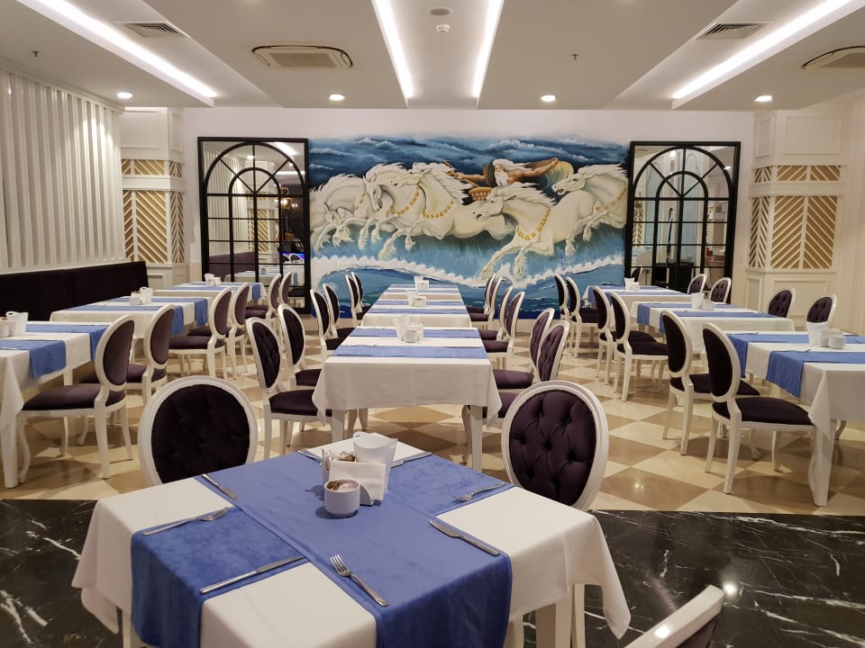Gastro Mary Hotel Side