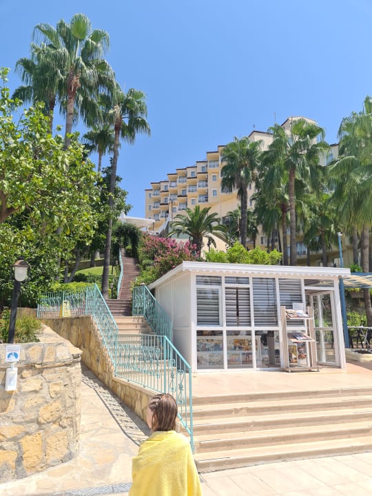 Außenansicht Iz Flower Side Beach Hotel