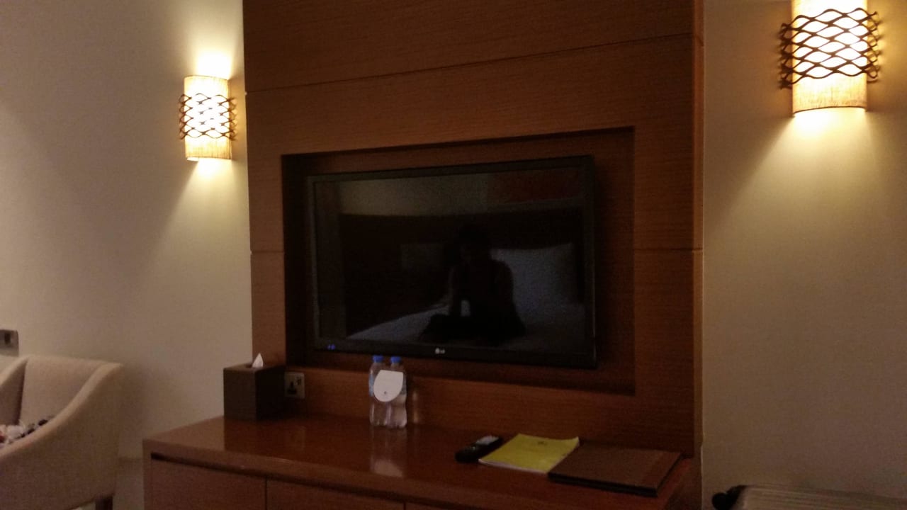 Flachbildfernsehr DoubleTree by Hilton Resort & Spa Marjan Island