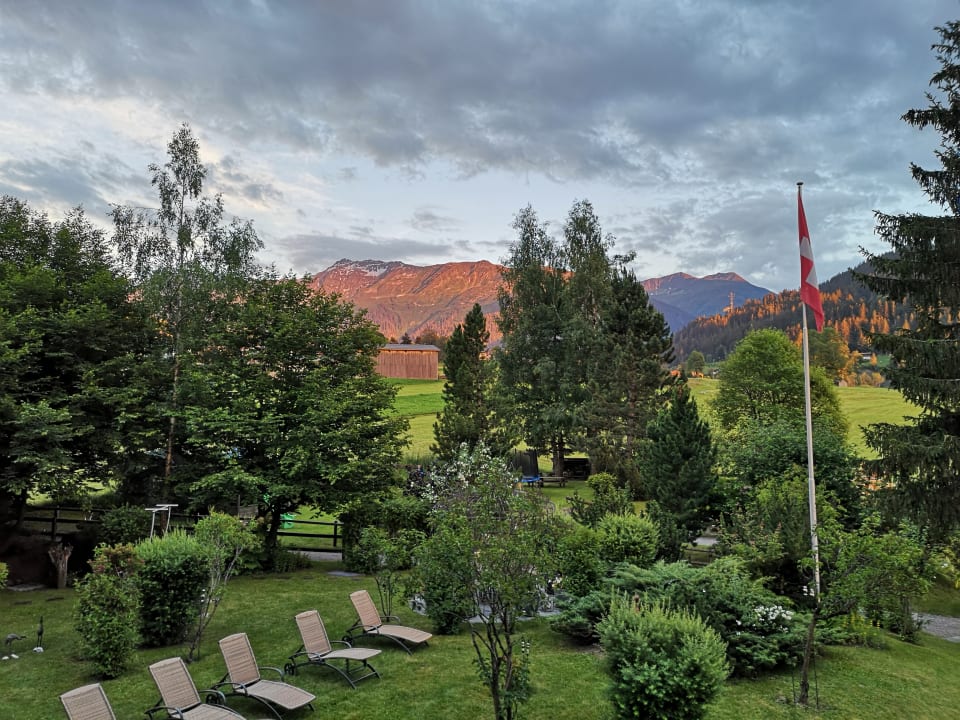 Gartenanlage Sunstar Hotel Klosters