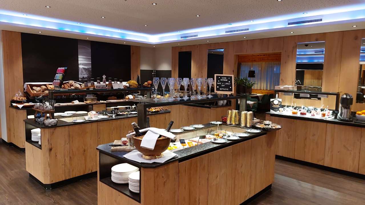 Gastro Hotel Neue Post