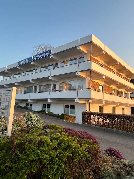 Außenansicht Hotel Diekseequell