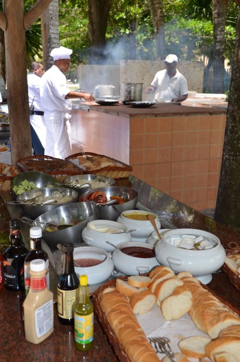 Barbecue am Strand Iberostar Waves Costa Dorada