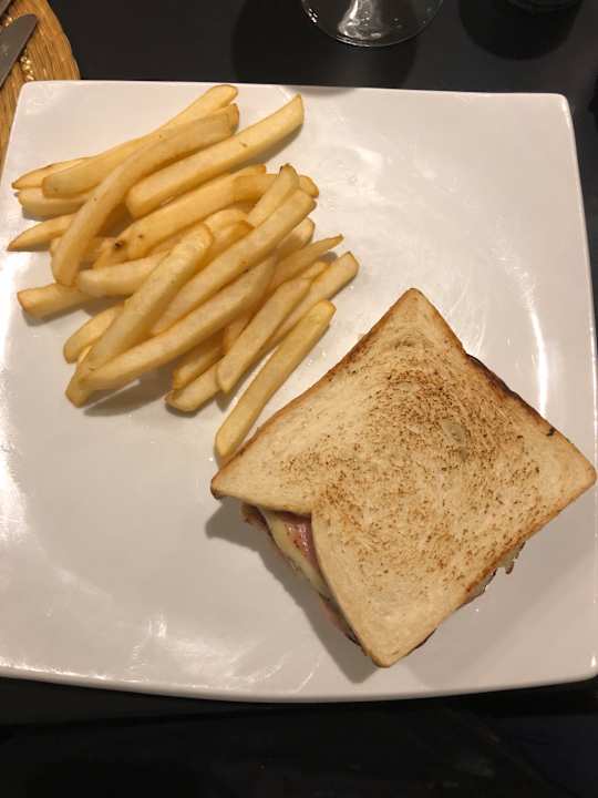 Gastro Grand Mercure Brasilia Eixo