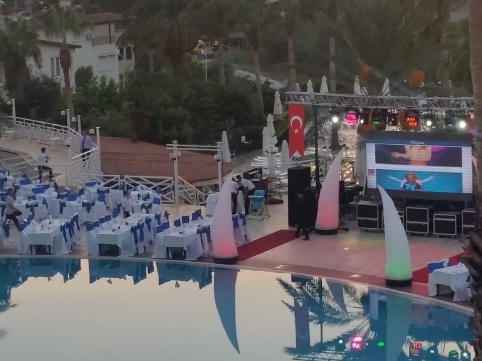 Galaabend Seaden Corolla Hotel