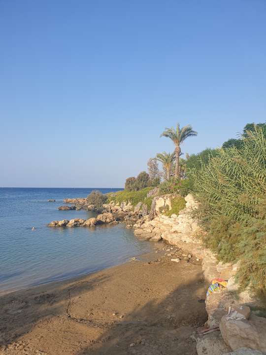 Strand Crystal Springs Beach Hotel