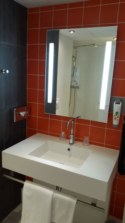 Badezimmer Hotel ibis Styles Paris Porte d'Orléans