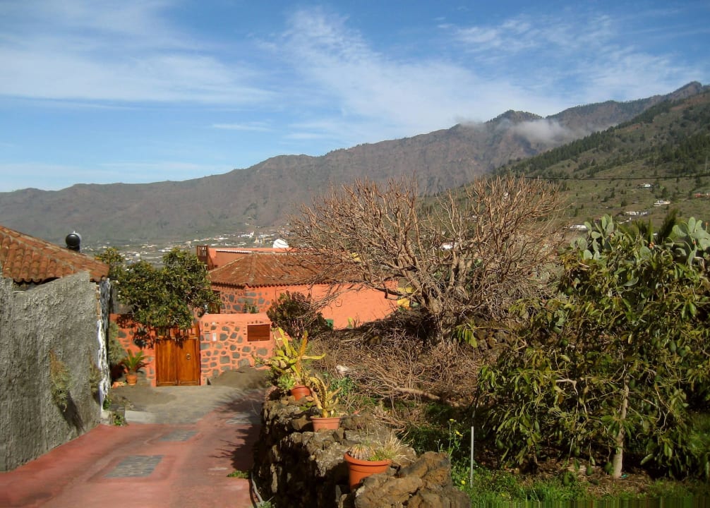 Zugang zum Ferienhaus und Blick Richtung Tazacorte Hotel Casa Sombrero Pico