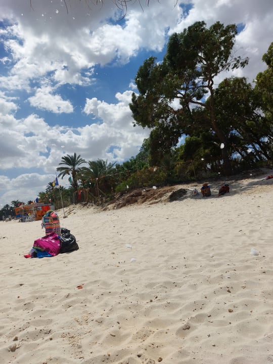 Strand Marhaba Royal Salem