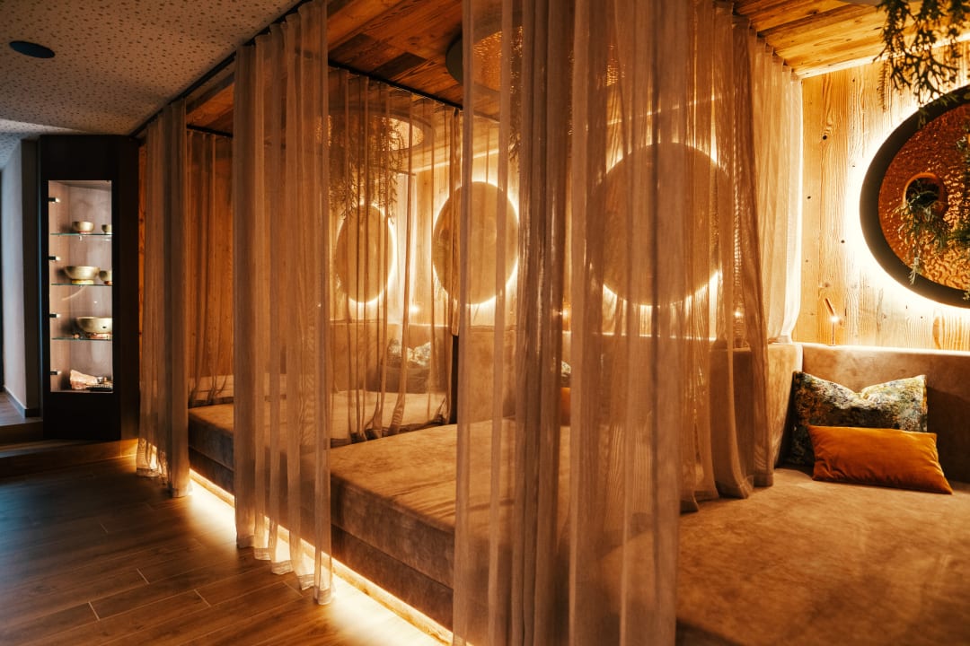 Sonstiges ADLER MERYEM Wellnesshotel – Andalo