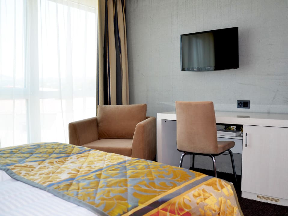 Zimmer Hotel Swiss Star