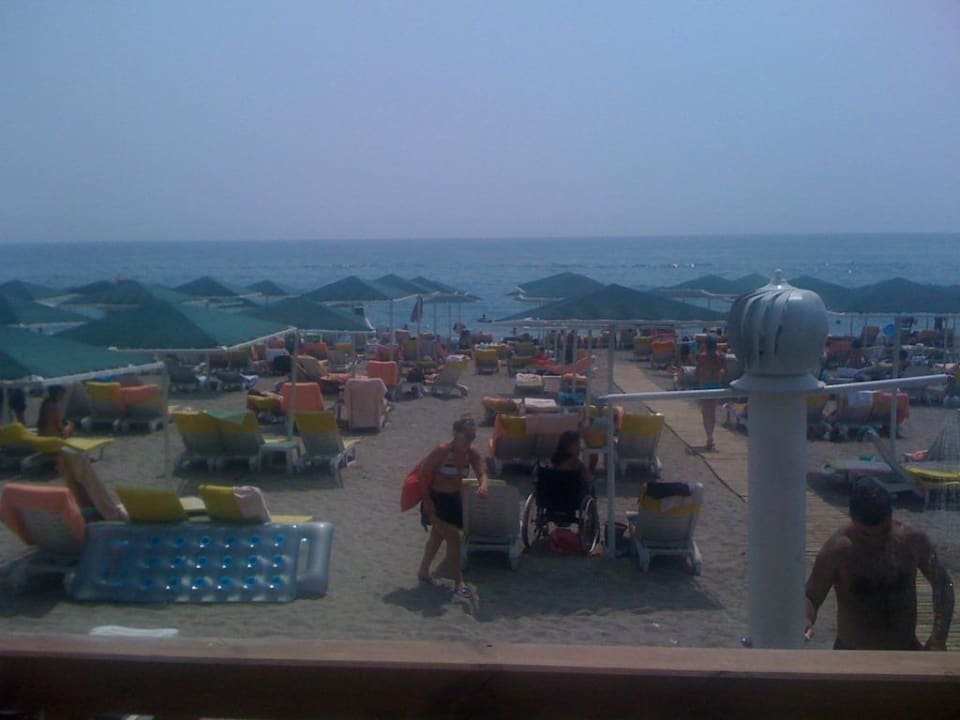 Es waren genügend Liegestühle da Greenwood Kemer Resort