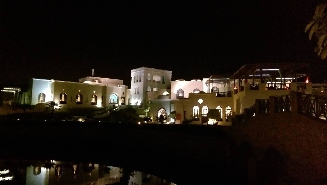 Blick auf Haupthaus (z.b. Lobby) Salalah Rotana Resort