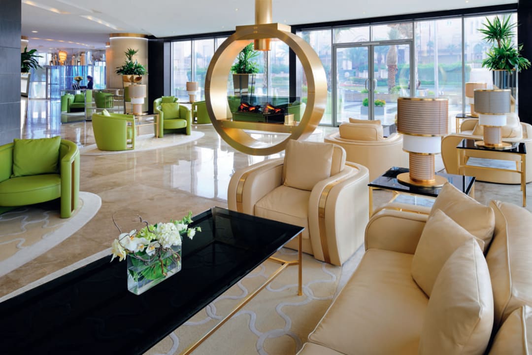 Lobby Area Mövenpick Hotel West Bay Doha