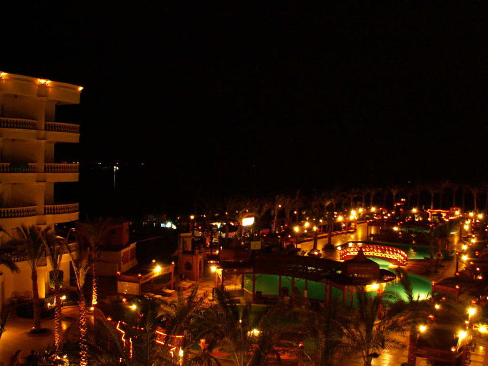 Hotel nocą  Riviera Aqua Park Resort