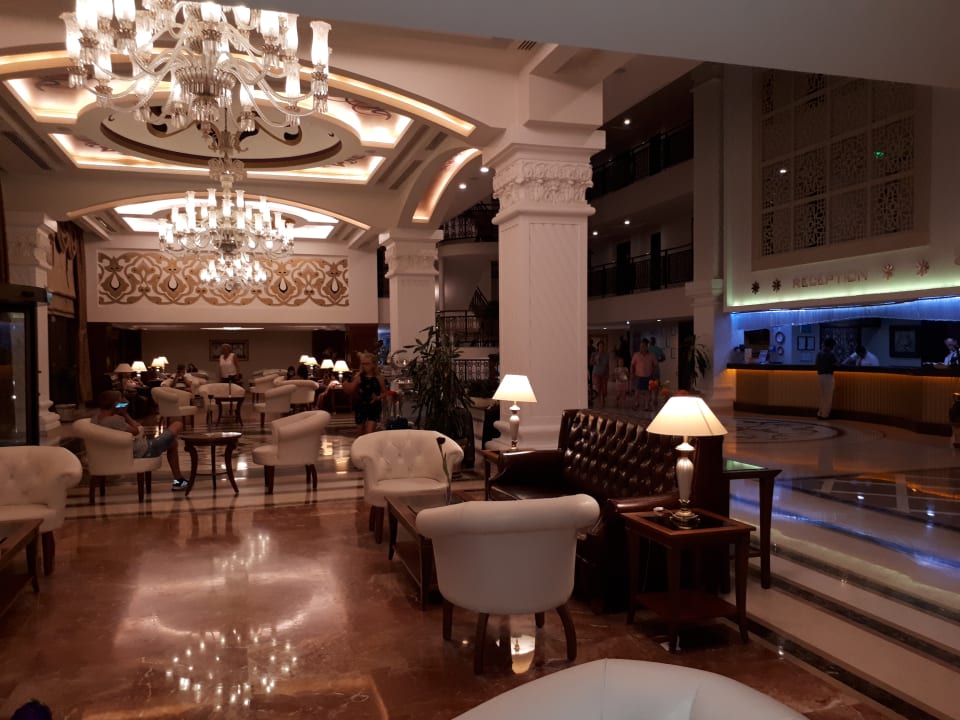 Lobby Aydinbey Kings Palace & Spa