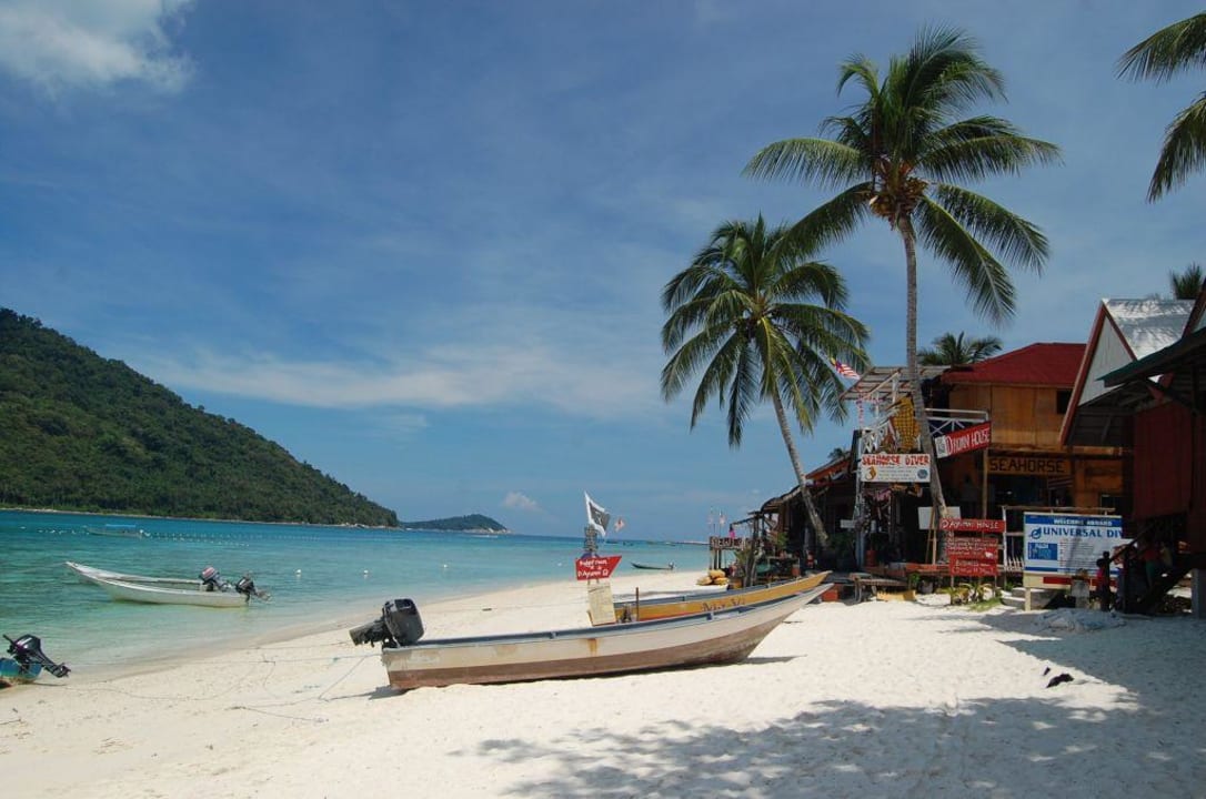 Blick vom Hotel Richtung Strand Perhentian Tuna Bay Island Resort
